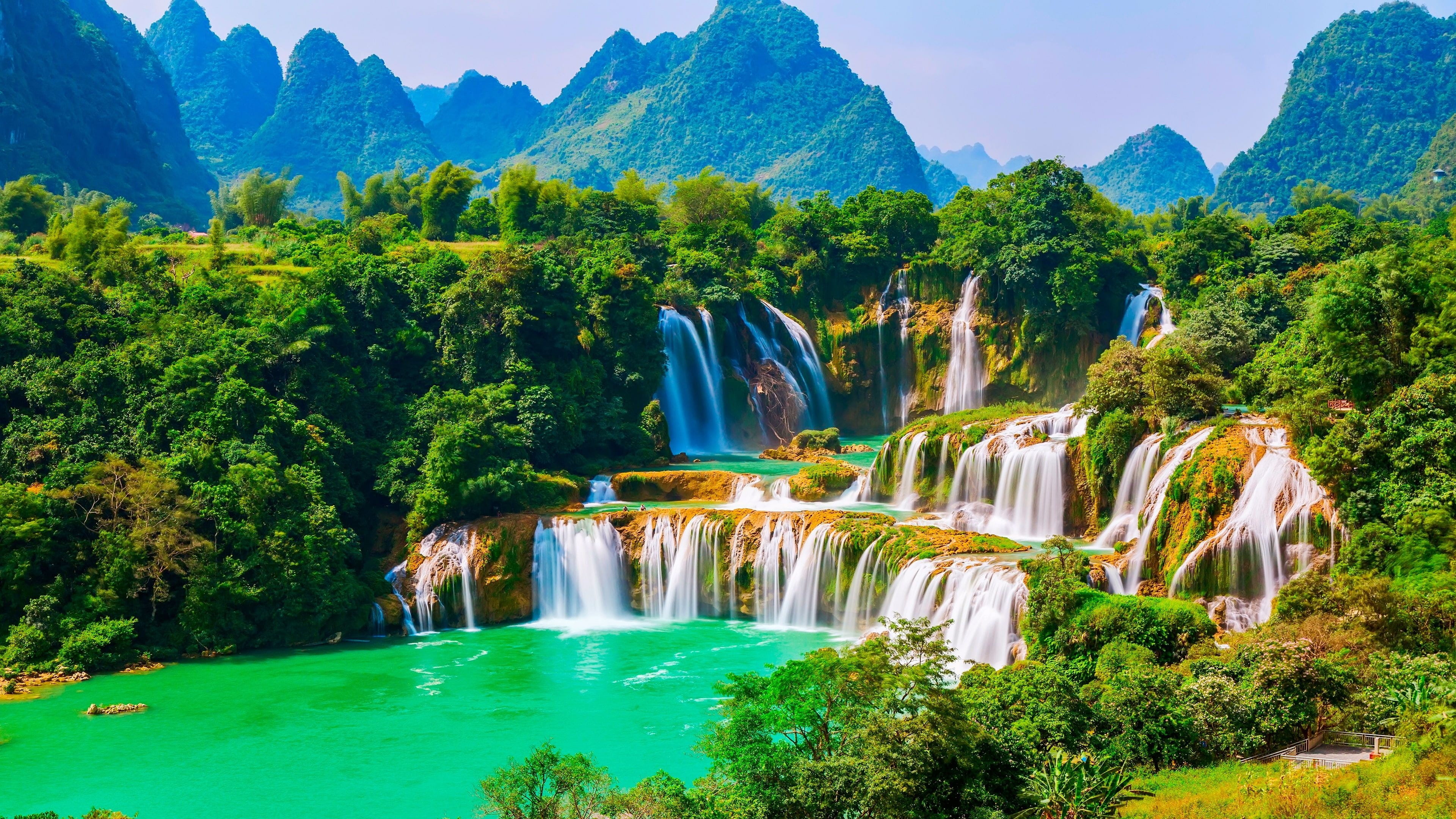 Bản Giốc